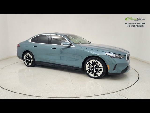 BUY BMW I5 2026 XDRIVE40, EV BIDDER
